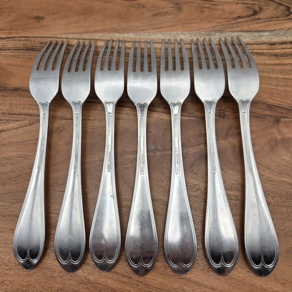 Set Of 7 Reed & Barton Oval Thread Dinner Forks 18/10 Stainless Steel